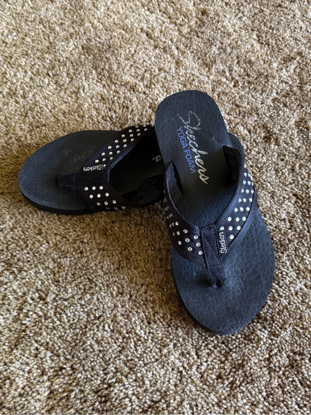 Black Skechers yoga foam flip flops with rhinestone straps; excellent condition